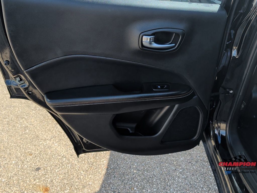 Used 2019 Jeep Compass Sport image 16