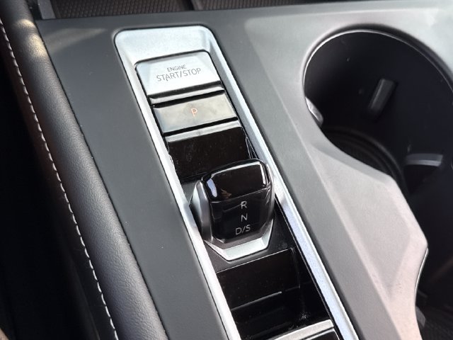 Used 2024 Volkswagen Atlas SE AWD/4WD image 37