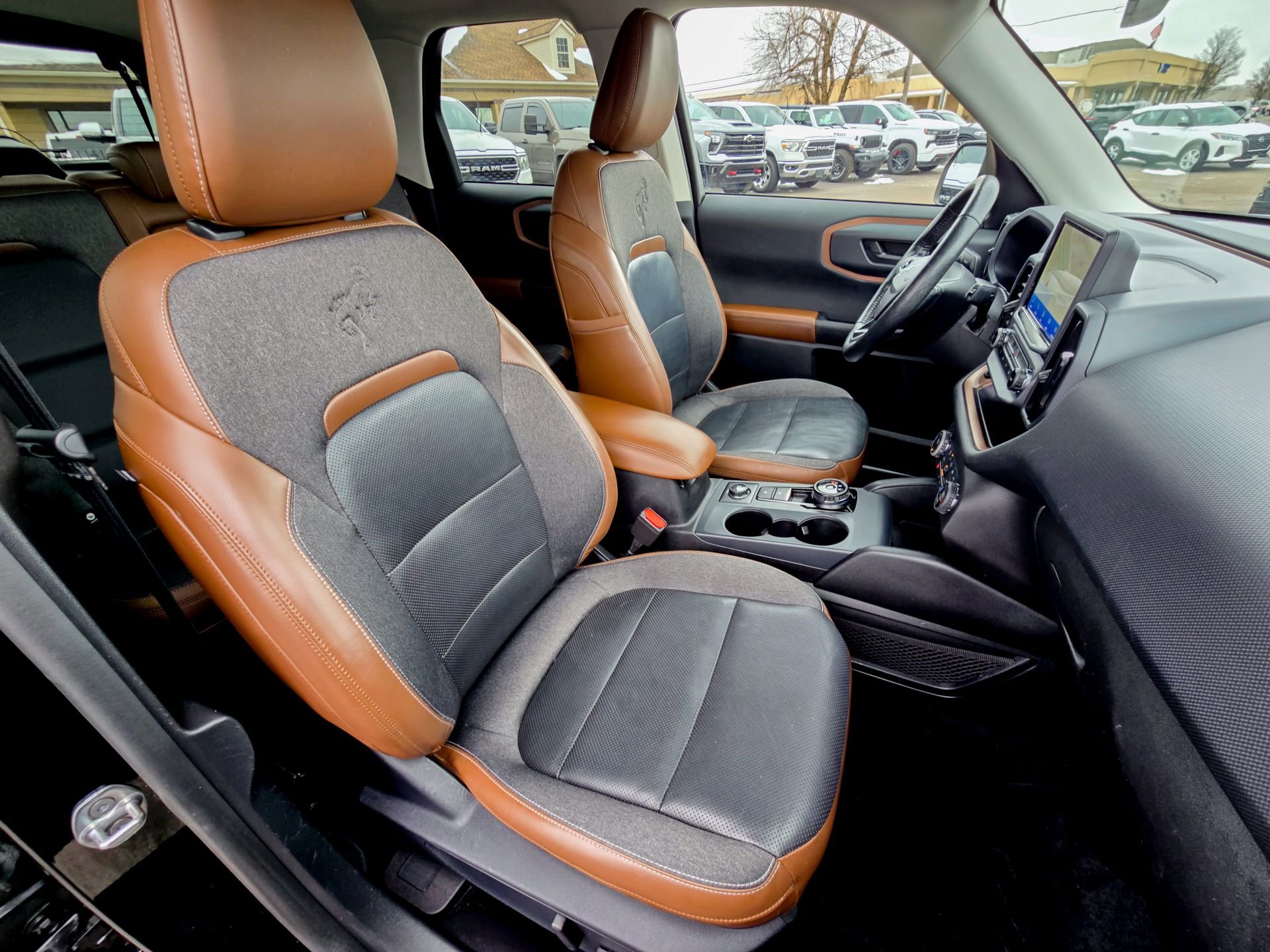 Used 2021 Ford Bronco Sport Outer Banks w/ Outer Banks Package (96D) image 31