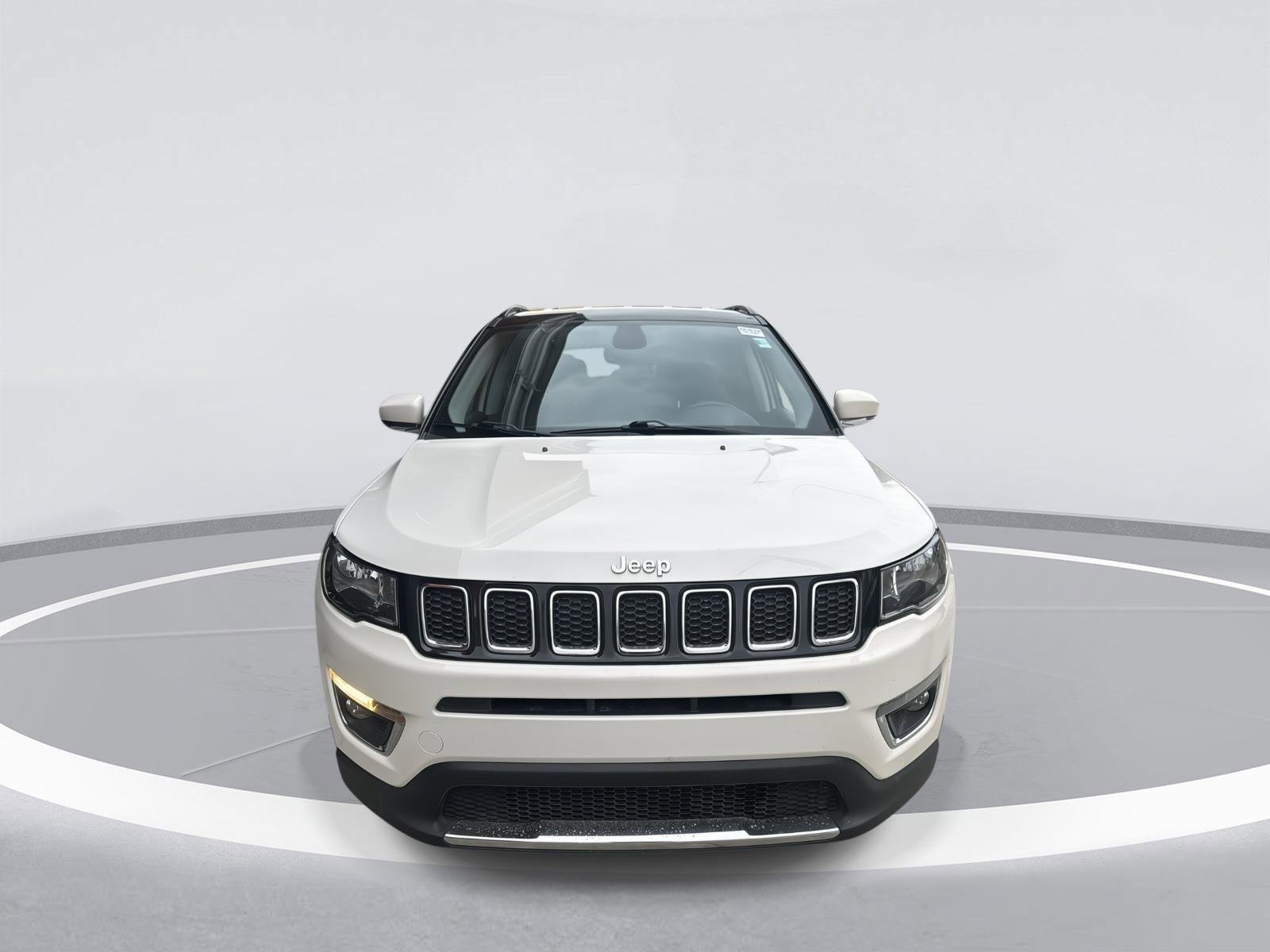 Used 2018 Jeep Compass Limited image 2