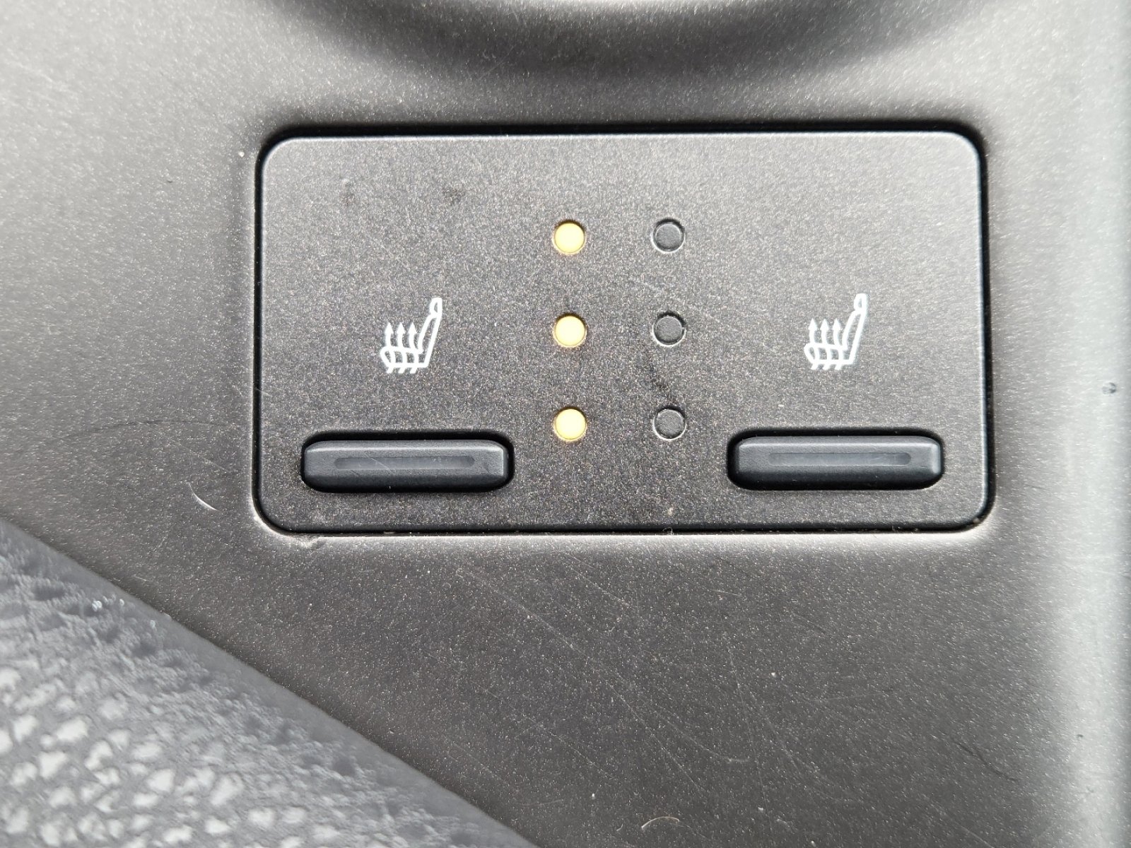 Used 2023 Toyota Camry XSE image 6