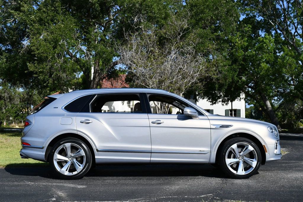 Used 2023 Bentley Bentayga Extended Wheelbase AWD/4WD image 38
