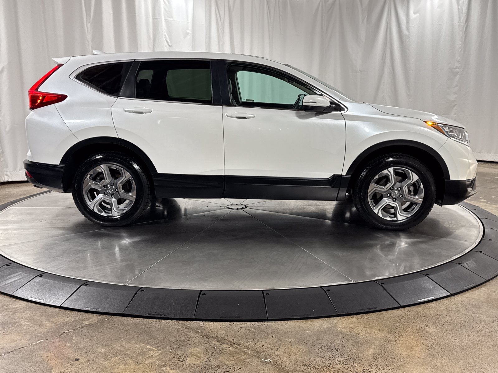 Certified 2019 Honda CR-V EX-L image 9