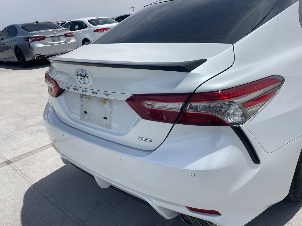 Used 2018 Toyota Camry XSE w/ Driver Assist Package FWD image 4
