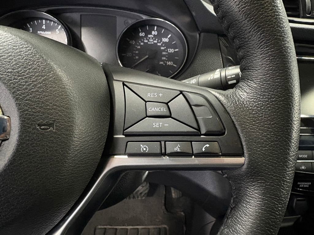 Used 2019 Nissan Rogue S image 20