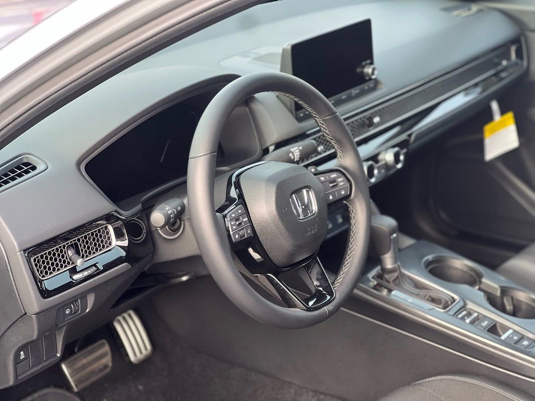 Used 2025 Honda Civic Sport image 12