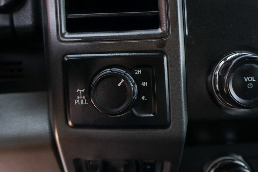Used 2019 Ford F250 XL w/ Power Equipment Group AWD/4WD image 33