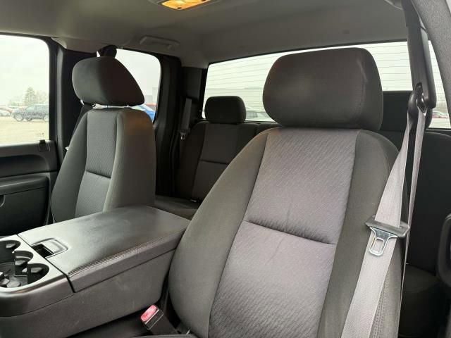 Used 2011 Chevrolet Silverado 2500 LT w/ Convenience Package image 12