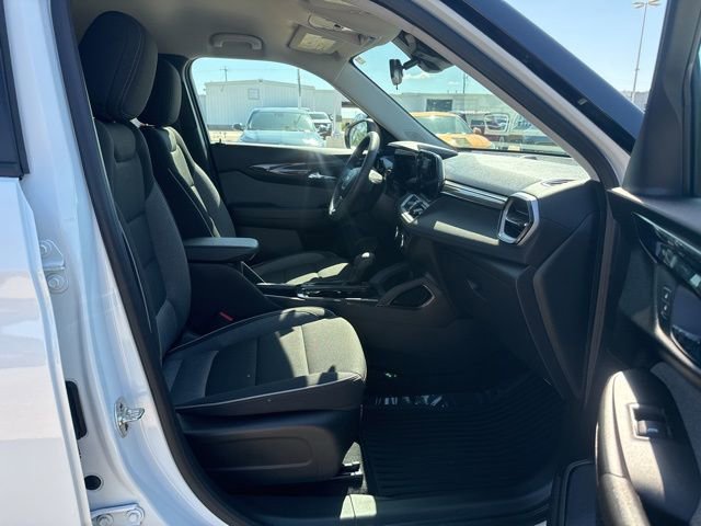 Used 2025 Chevrolet TrailBlazer LS w/ LS Convenience Package FWD image 48