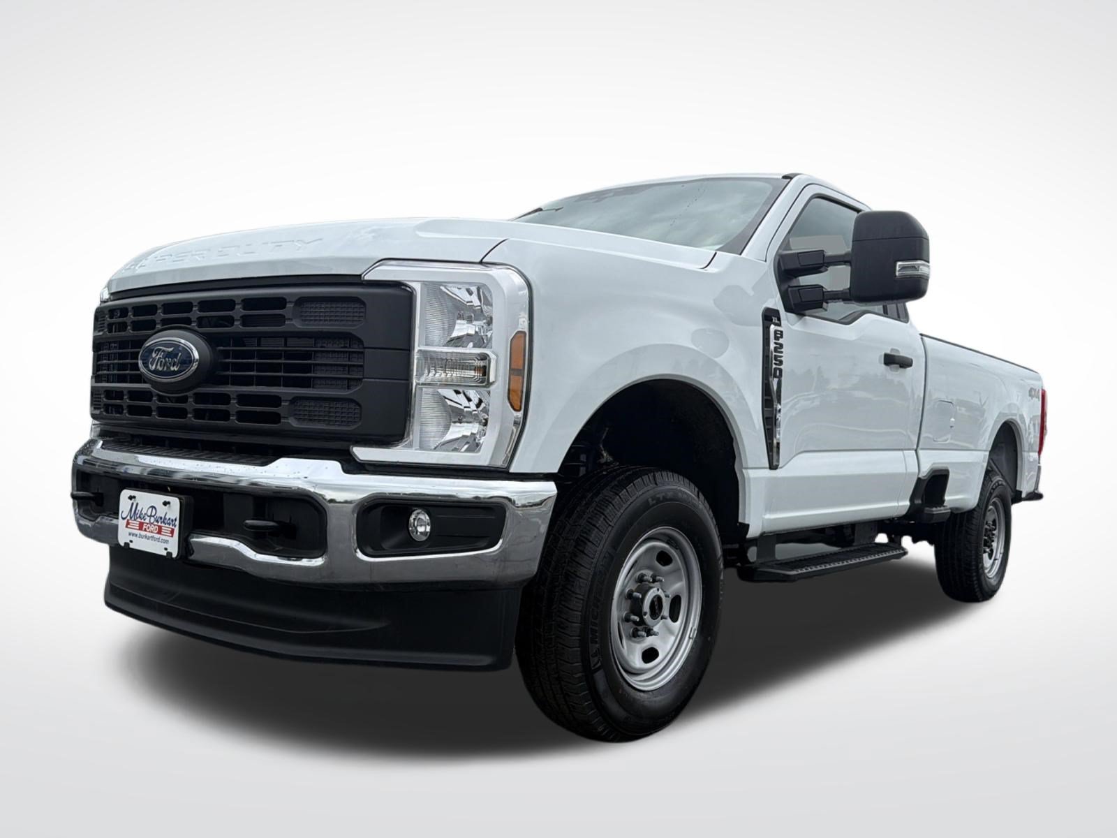 Used 2025 Ford F250 XL w/ XL Chrome Package AWD/4WD image 2