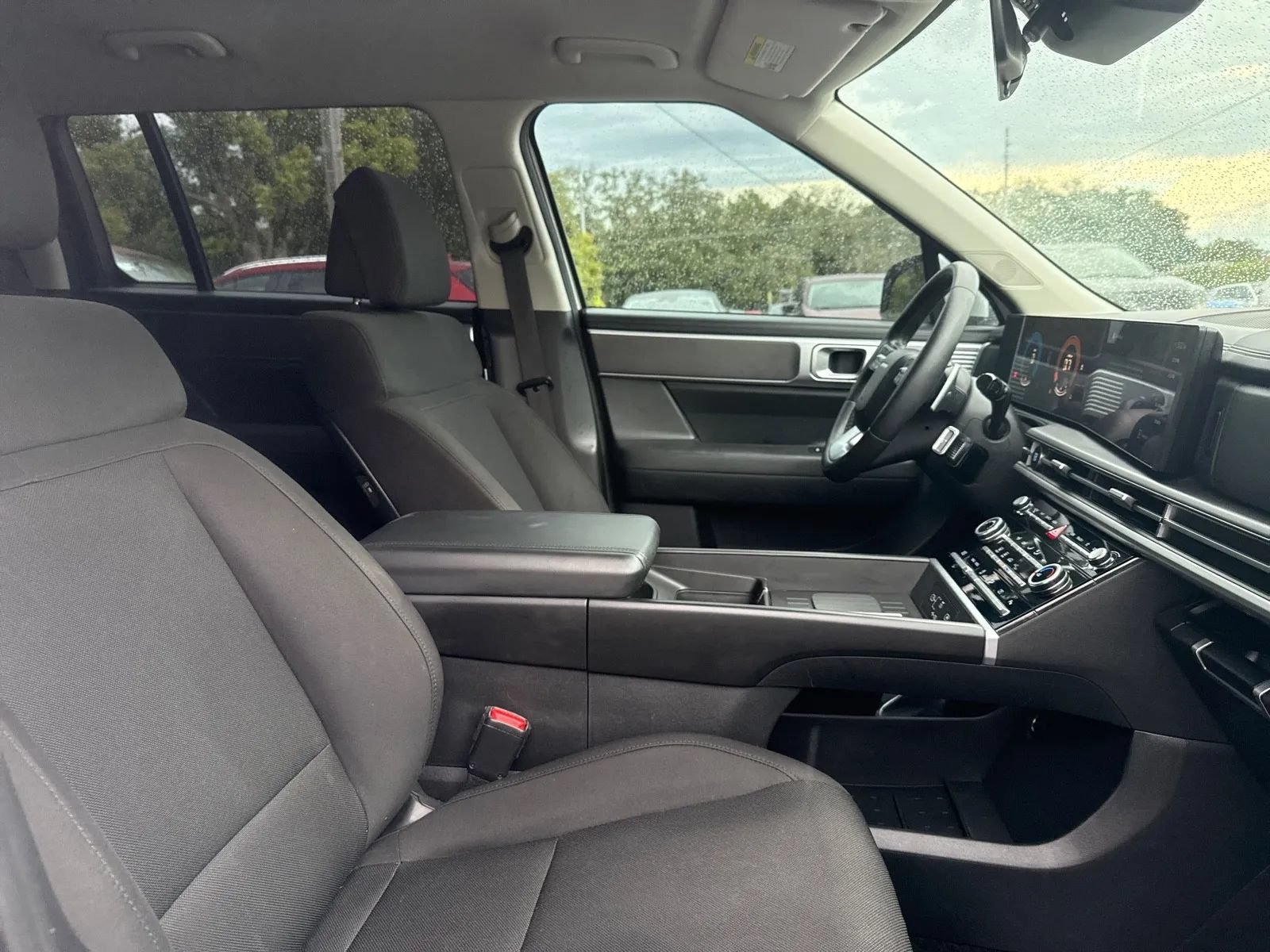 Used 2026 Hyundai Santa Fe SE FWD image 14