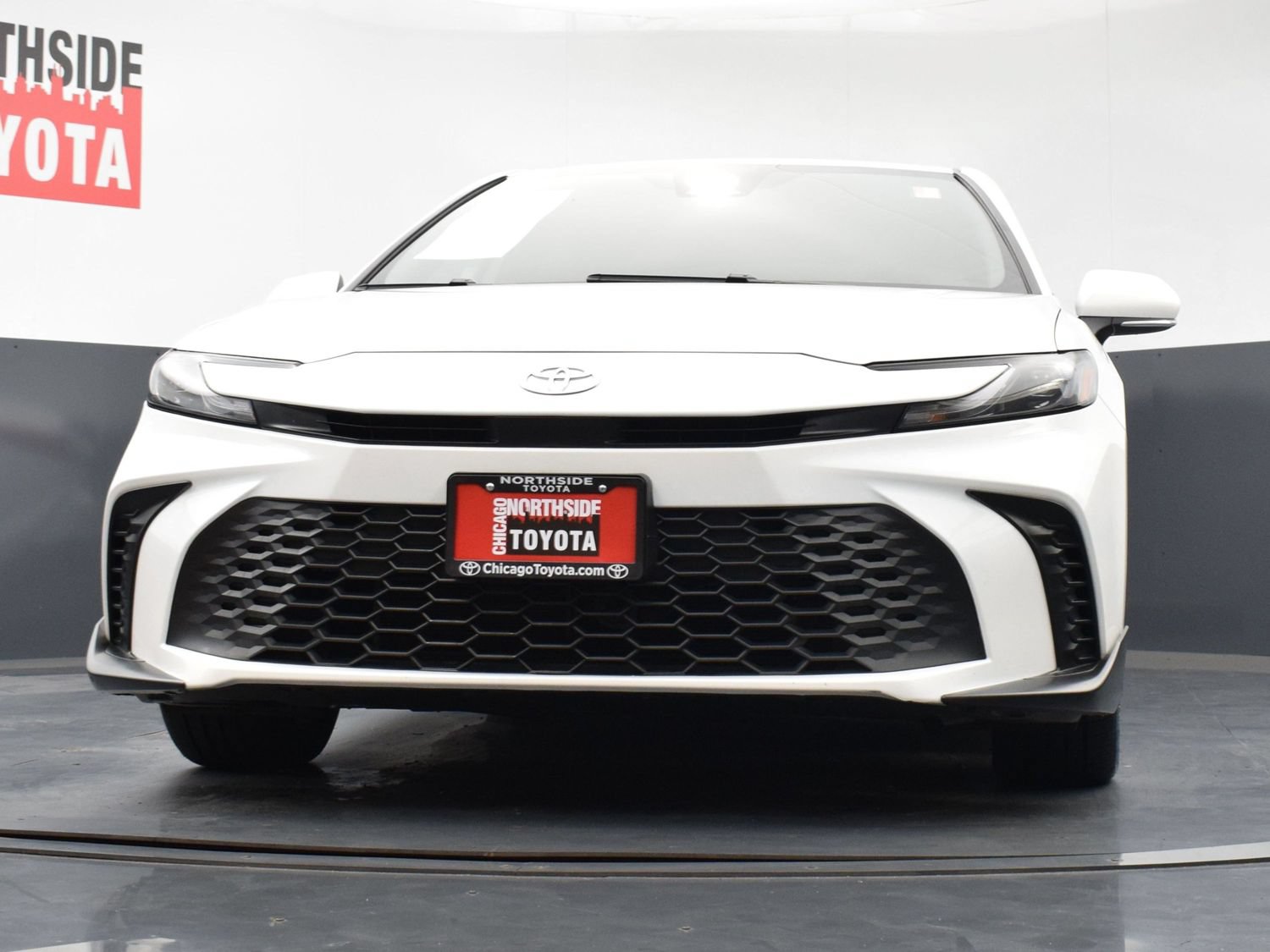 Used 2026 Toyota Camry SE FWD image 30