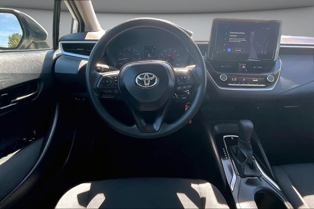 Used 2025 Toyota Corolla LE image 8