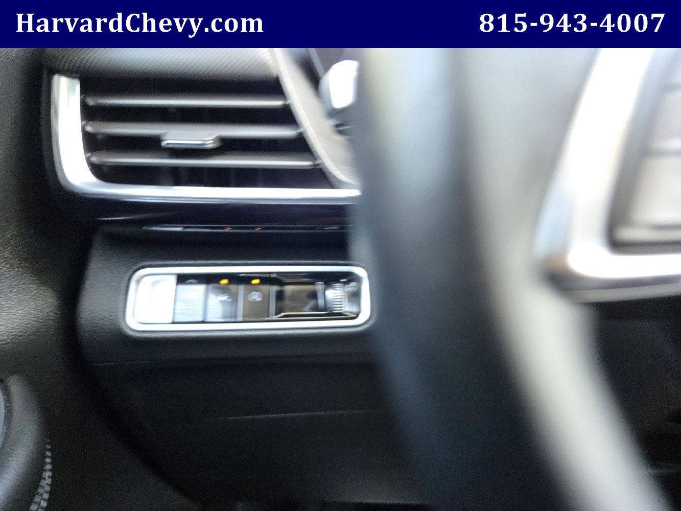 Certified 2025 Buick Envision Preferred AWD/4WD image 21