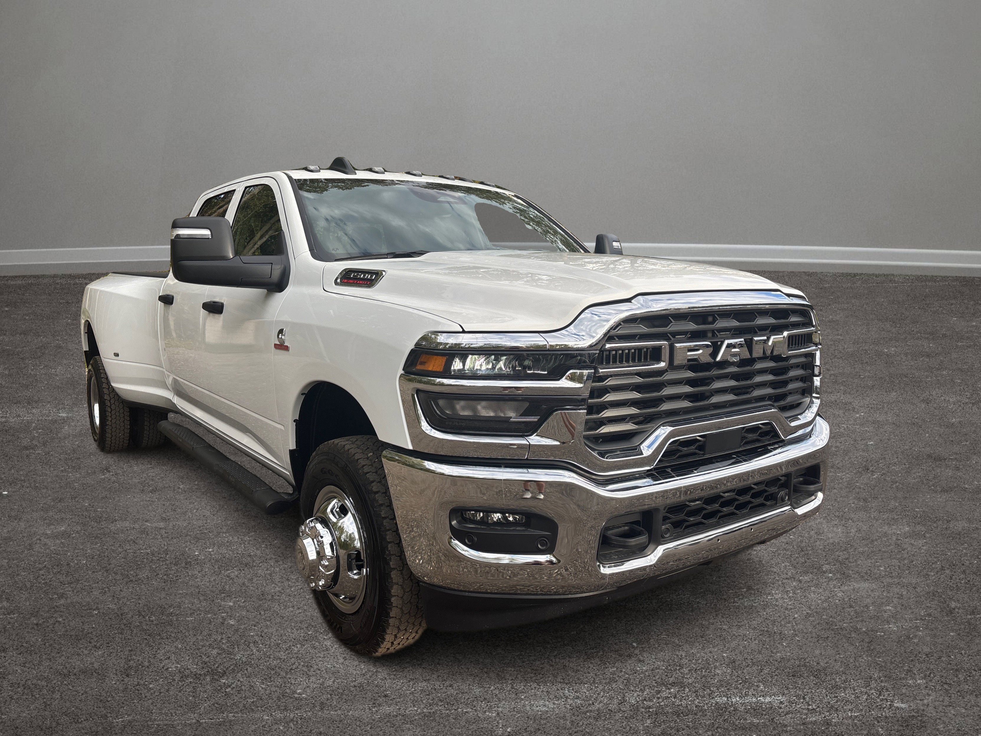 New 2026 RAM 3500 Tradesman image 36