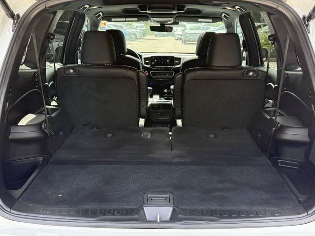 Used 2022 Honda Pilot Black Edition image 16