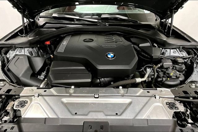 Used 2023 BMW 330i xDrive Sedan w/ Premium Package AWD/4WD image 5