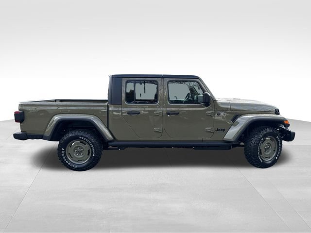 New 2026 Jeep Gladiator Sport image 8