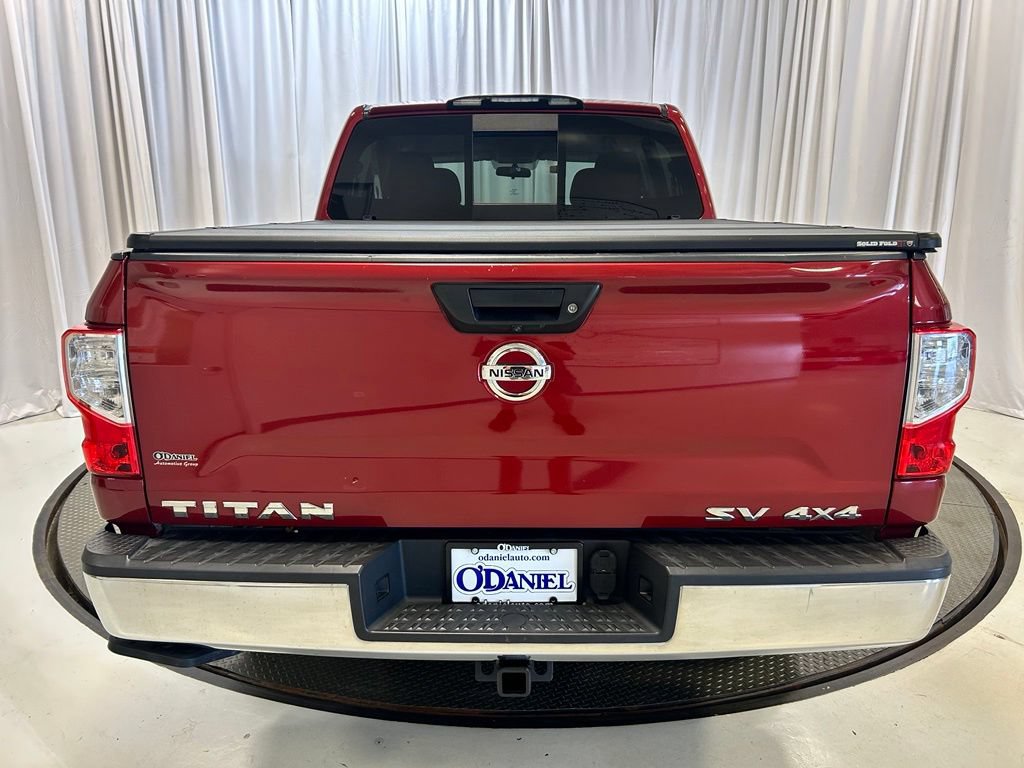 Used 2018 Nissan Titan SV AWD/4WD image 25