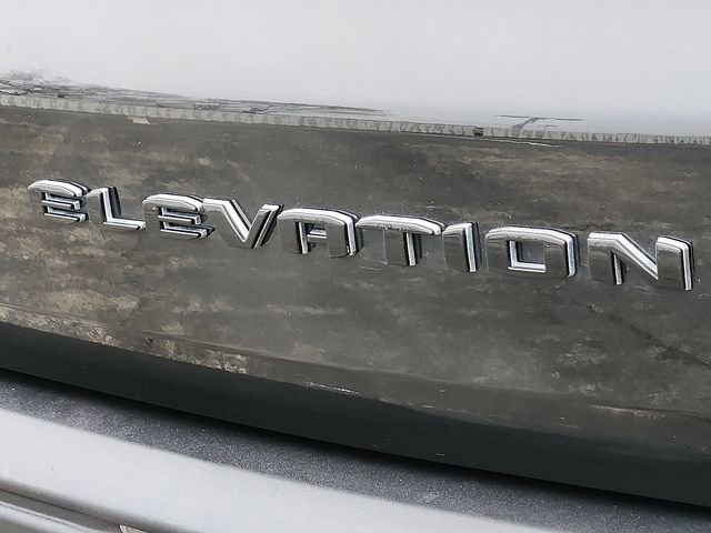 Used 2025 GMC Acadia Elevation image 37