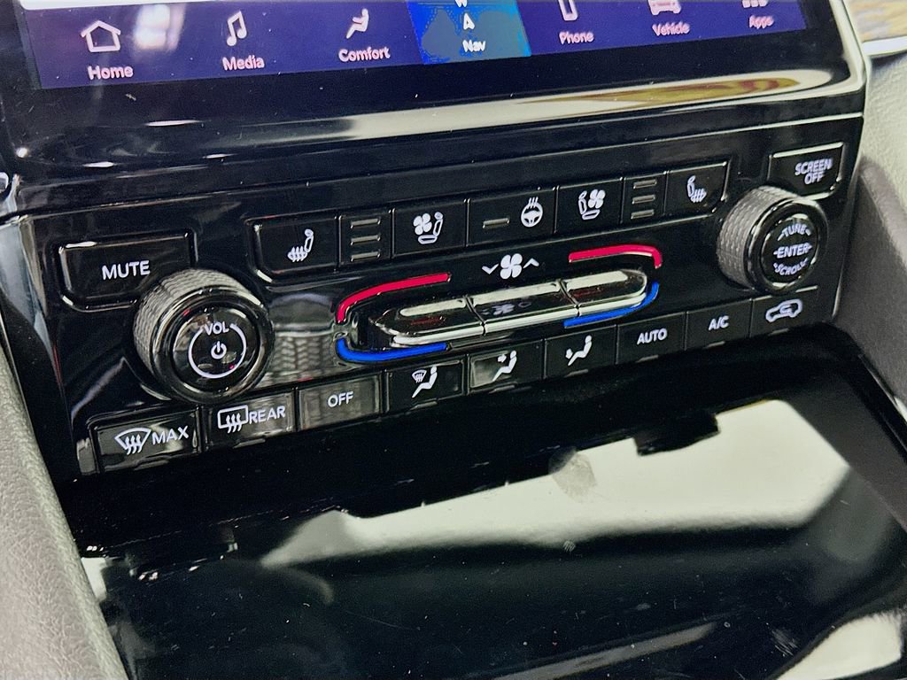 Certified 2025 Jeep Grand Cherokee Summit image 22