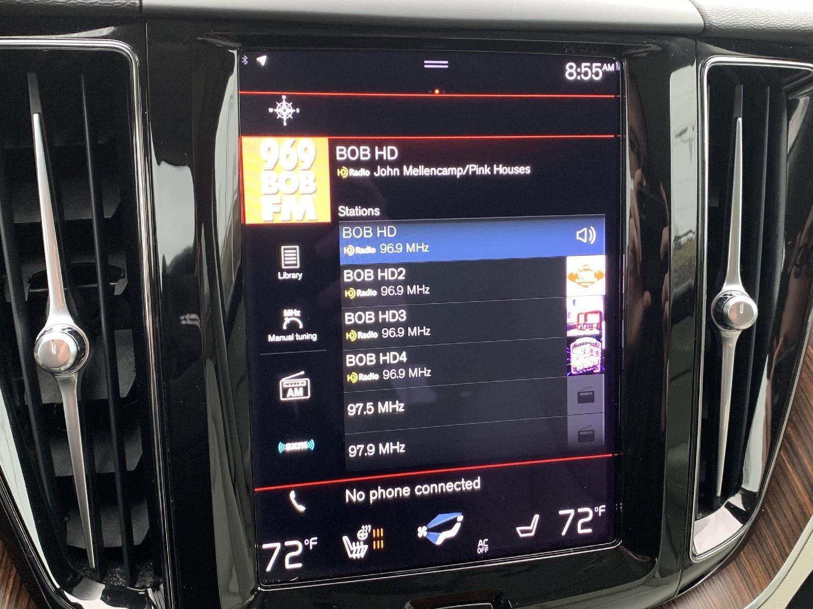 Used 2021 Volvo XC60 T6 Momentum w/ Premium Package image 22