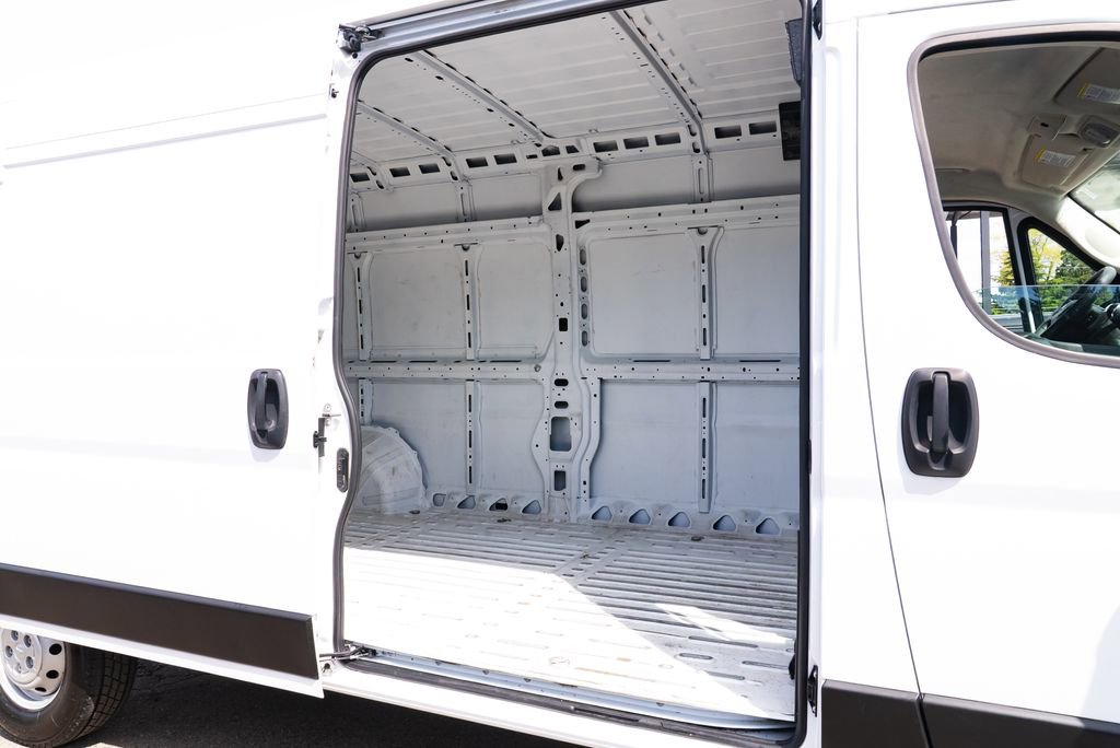 Used 2023 RAM ProMaster 2500 image 20