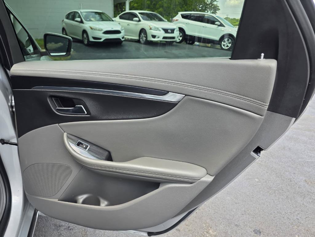 Used 2016 Chevrolet Impala LTZ FWD image 30