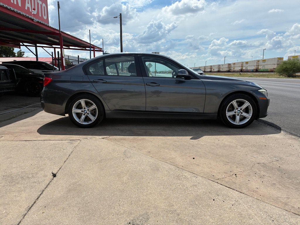Used 2014 BMW 328i xDrive Sedan AWD/4WD image 12