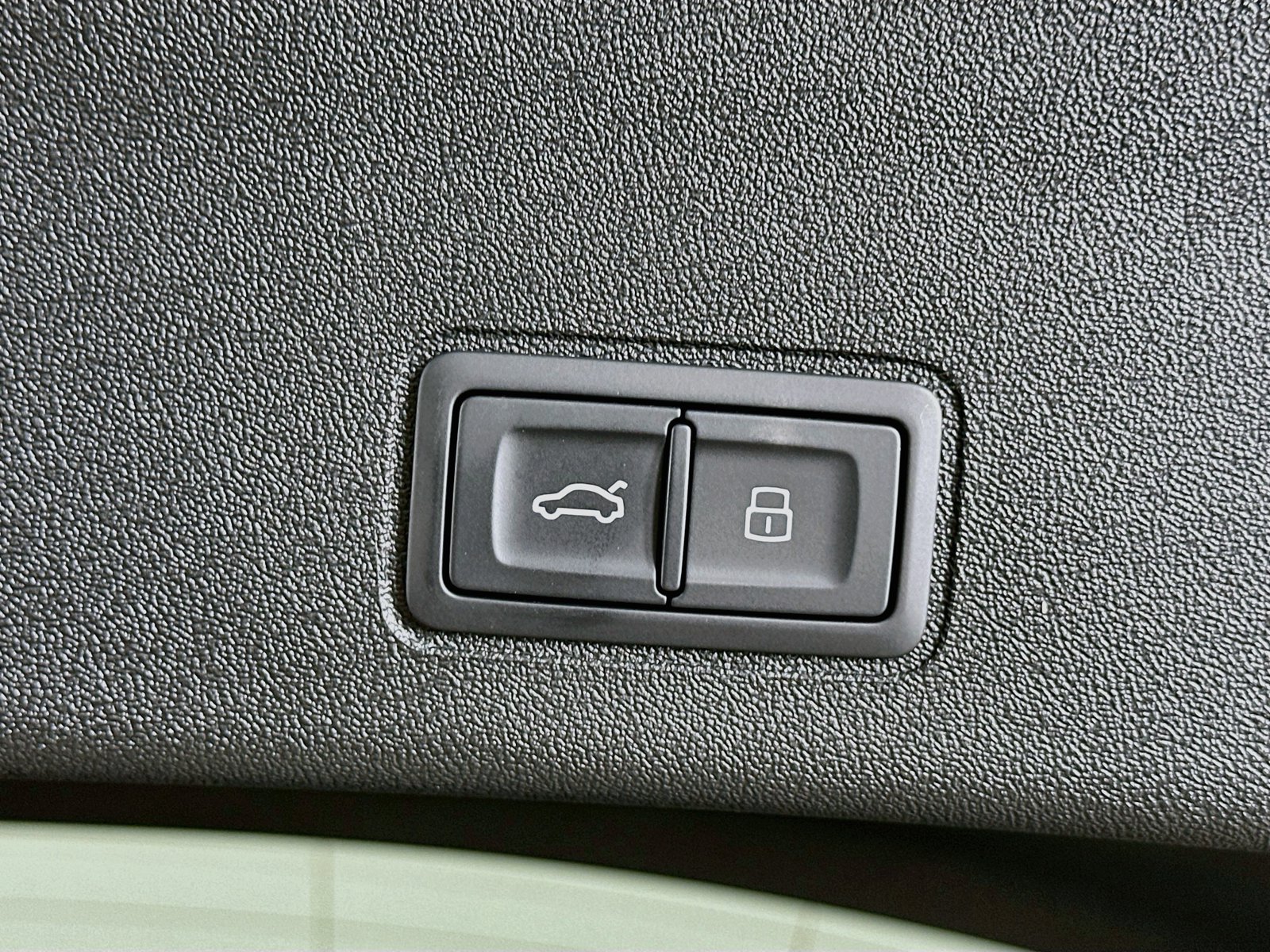 New 2026 Audi Q3 quattro 2.0T AWD/4WD image 40