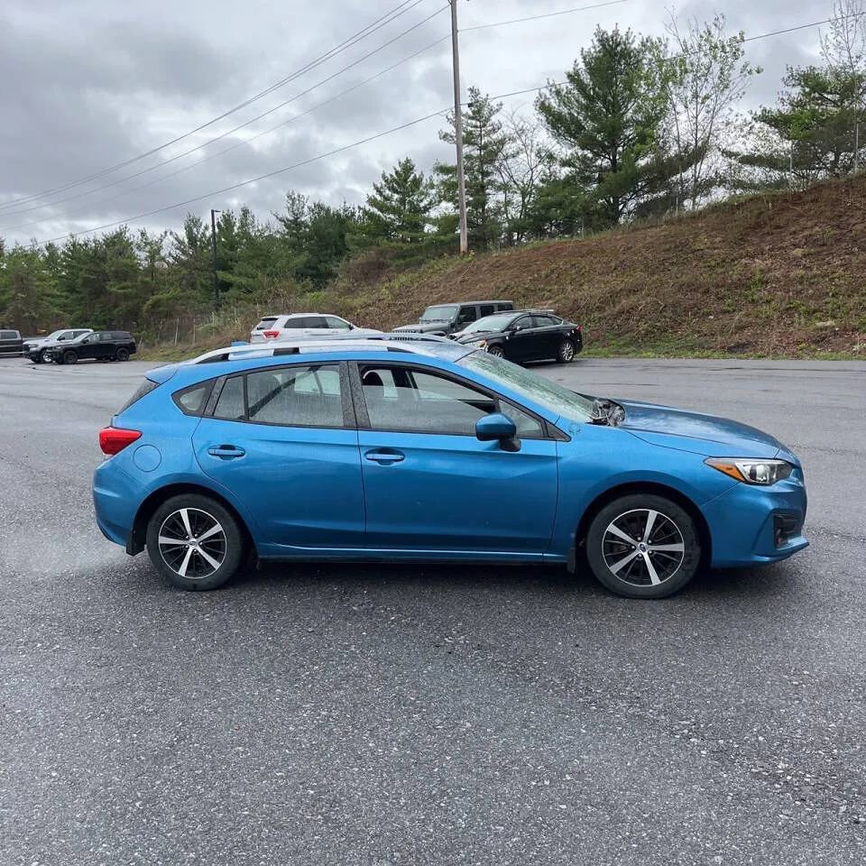 Used 2019 Subaru Impreza 2.0i Premium AWD/4WD image 2