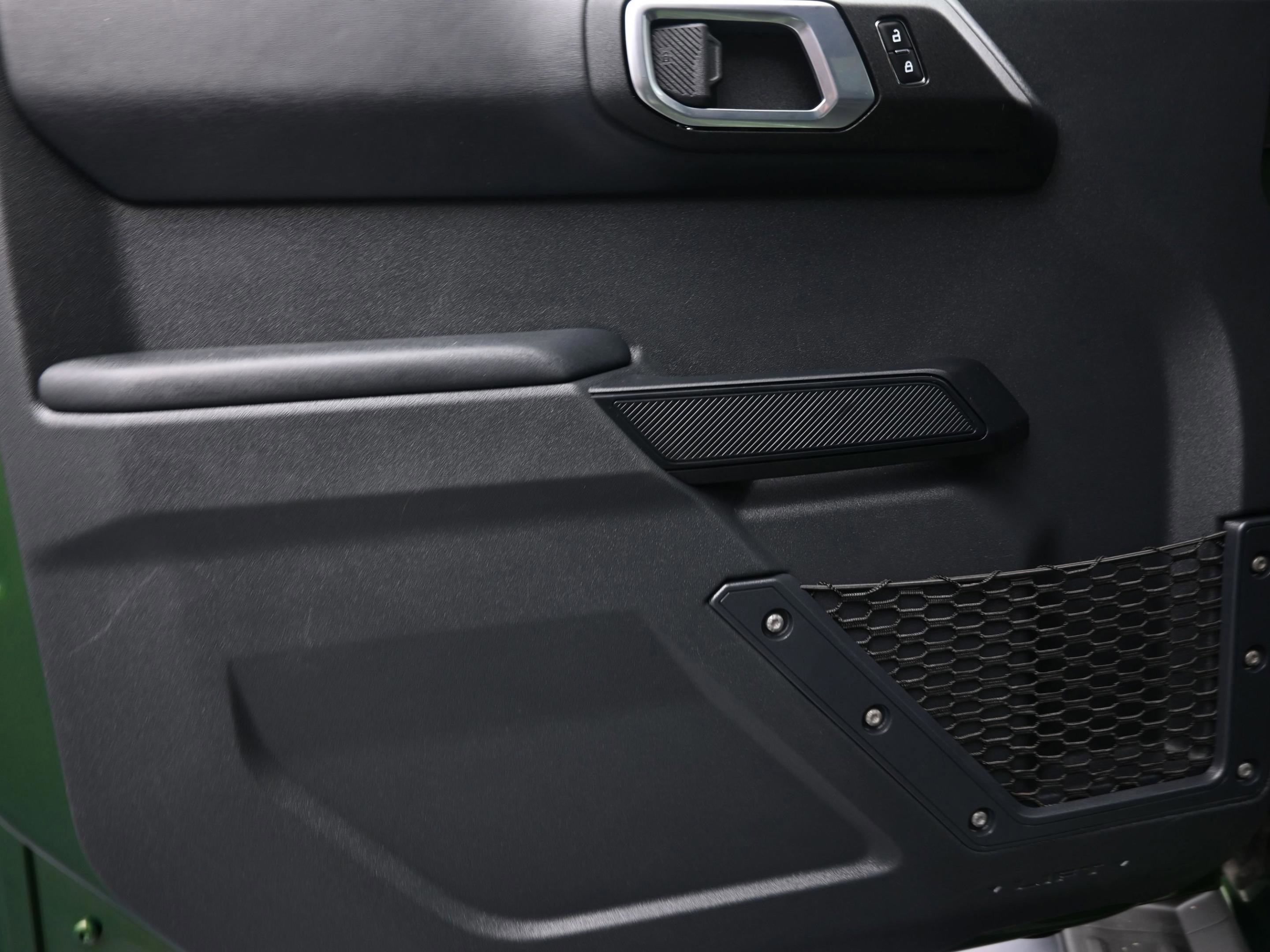 Used 2025 Ford Bronco Outer Banks image 41