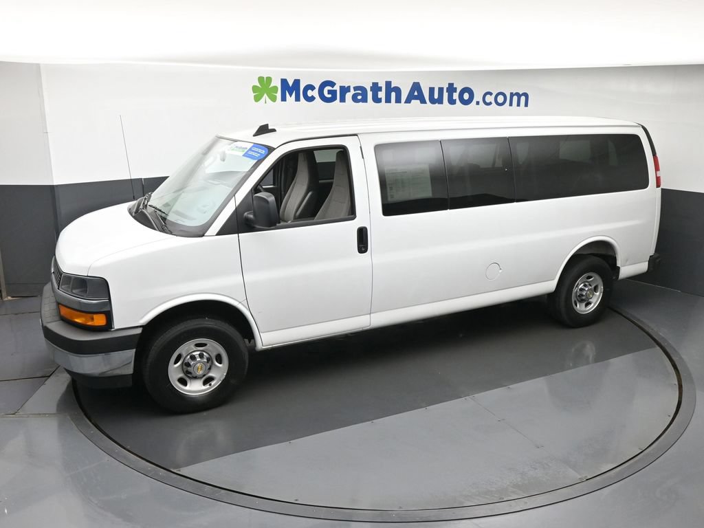 Used 2025 Chevrolet Express 3500 LT w/ LT Preferred Equipment Group RWD image 23
