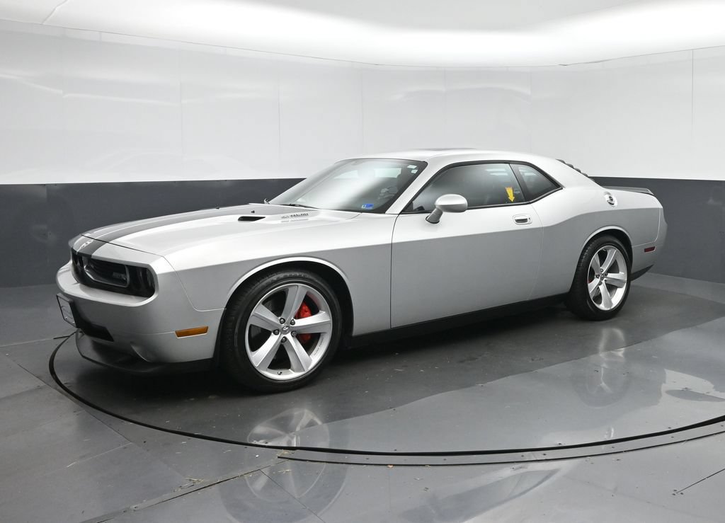 Used 2009 Dodge Challenger SRT8 RWD image 3