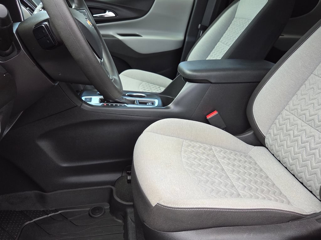 Used 2024 Chevrolet Equinox LS w/ LS Convenience Package AWD/4WD image 19