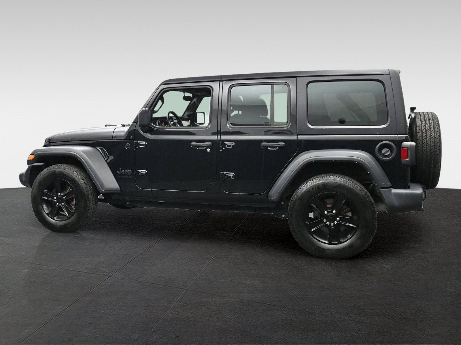 Used 2022 Jeep Wrangler Unlimited Sport AWD/4WD image 5