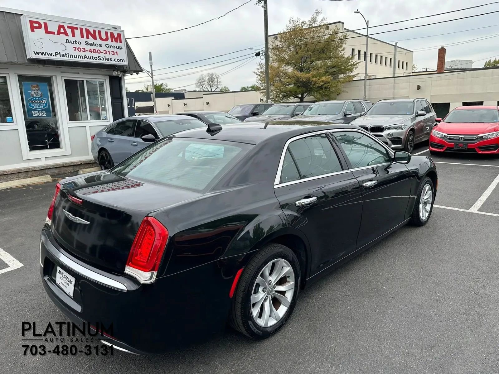 Used 2015 Chrysler 300 Limited image 5