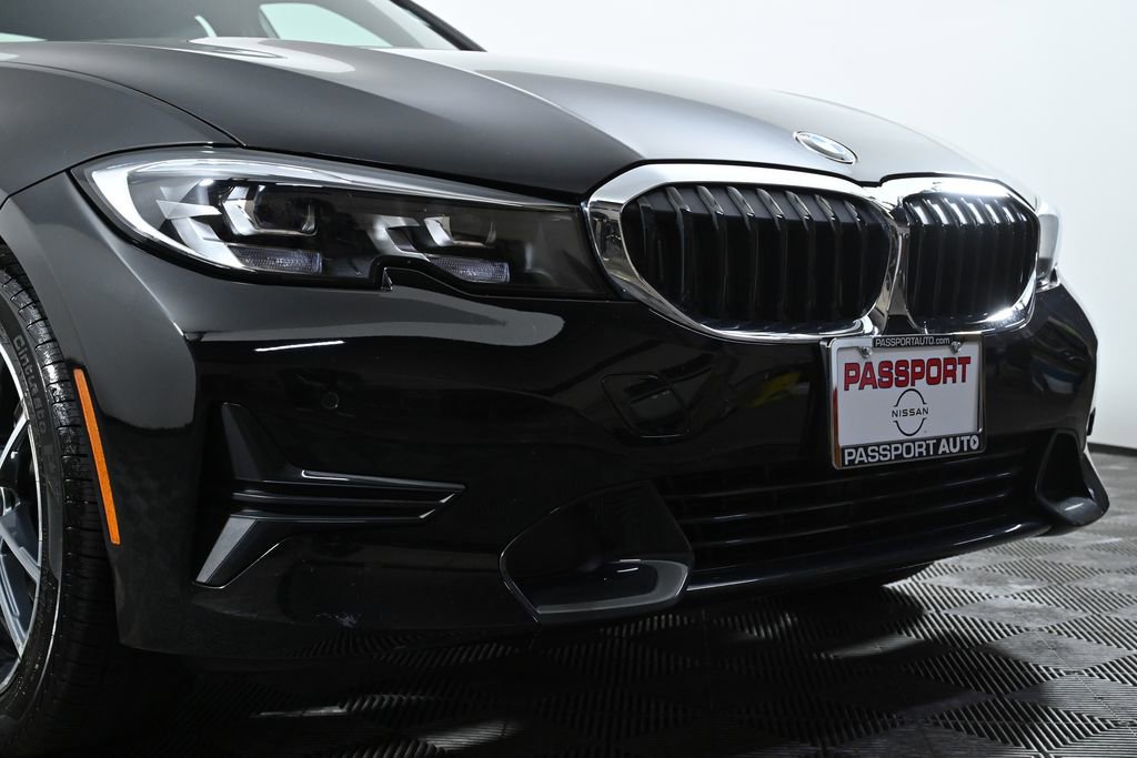 Used 2019 BMW 330i xDrive Sedan w/ Driving Assistance Package image 6