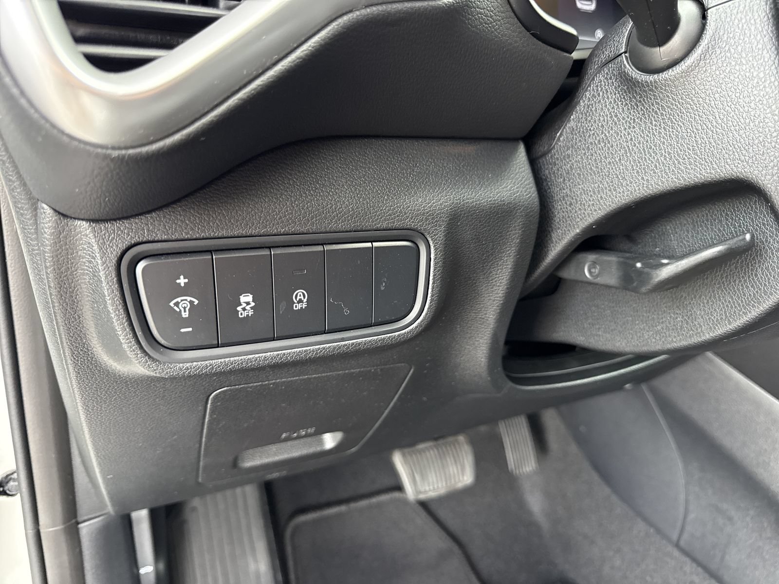 Used 2023 Kia Soul LX w/ LX Technology Package FWD image 15