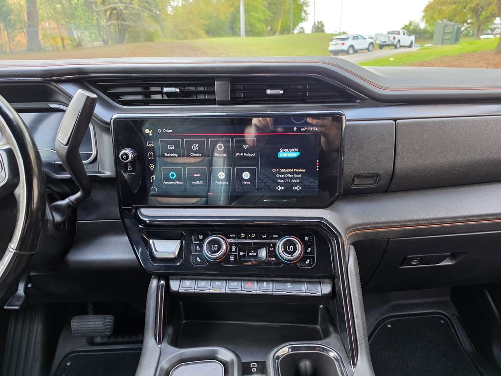 Used 2024 GMC Sierra 2500 AT4 w/ AT4 Preferred Package image 13