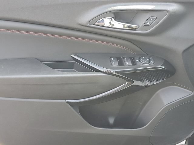 Certified 2025 Chevrolet Trax RS w/ Driver Confidence Package FWD image 14