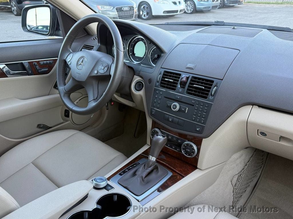Used 2009 Mercedes-Benz C 300 4MATIC Sedan image 15