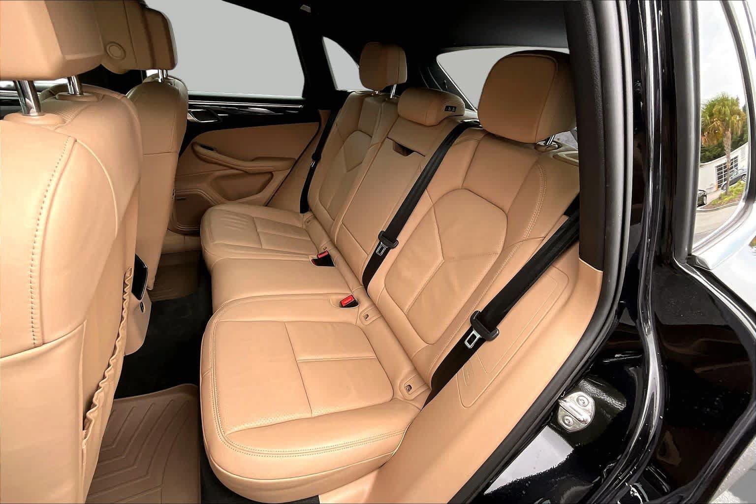 Used 2021 Porsche Macan AWD/4WD image 20