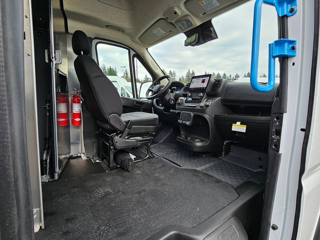 New 2024 RAM ProMaster 3500 w/ Delivery Van Package FWD image 12
