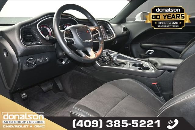 Used 2018 Dodge Challenger R/T Scat Pack w/ Leather Interior Group RWD image 8