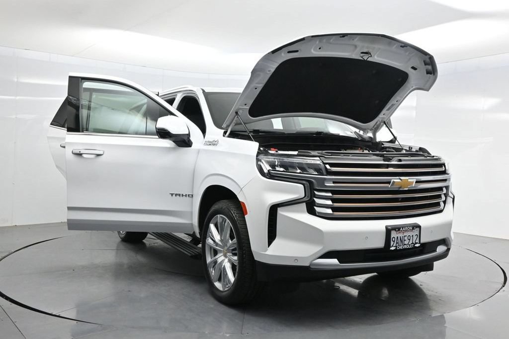 Used 2022 Chevrolet Tahoe High Country w/ Premium Package 2 AWD/4WD image 52