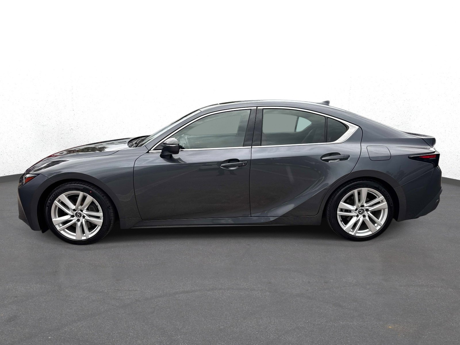 Used 2024 Lexus IS 300 w/ Comfort Package RWD image 6