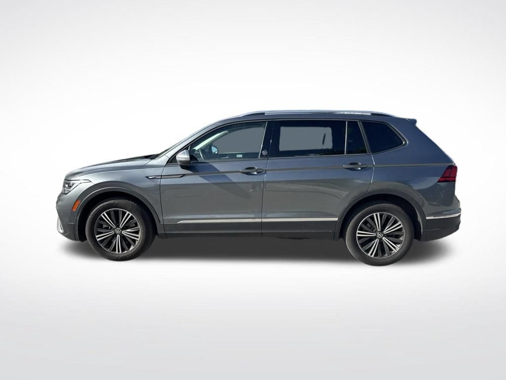 Used 2024 Volkswagen Tiguan Wolfsburg Edition FWD image 8