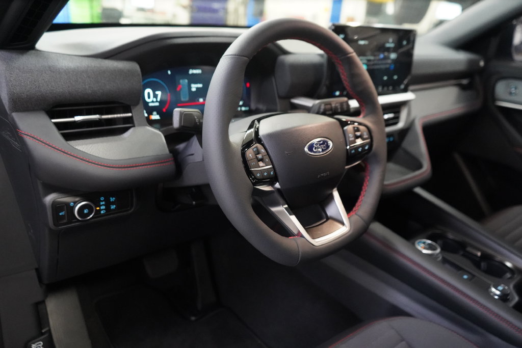 New 2027 Ford Explorer ST-Line AWD/4WD image 17