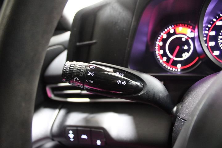 Used 2023 Hyundai Elantra SEL image 29